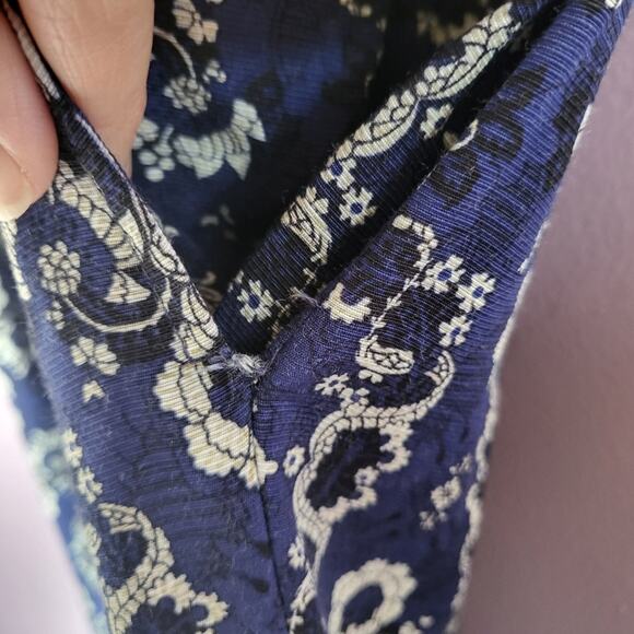 Vintage Robin Sinkler High Waisted Pleated Blue Floral Tapered Lightweight Pants - Picture 16 of 16